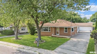 621 E Sciota Ave, Peoria Heights, IL 61616