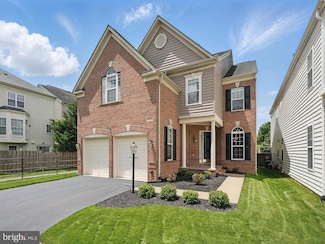 8313 Middle Ruddings Dr, Lorton, VA 22079