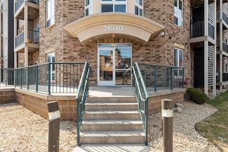 2600 University Ave SE Unit 401, Minneapolis, MN 55414