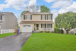 37 Lakeview Ave, Shelton, CT 06484