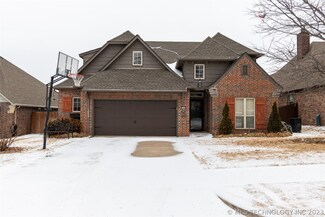 1104 W Elmira St, Broken Arrow, OK 74012