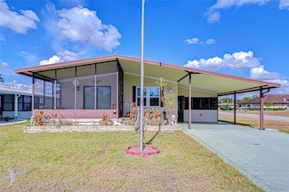 35827 Brisa Dr, Zephyrhills, FL 33541