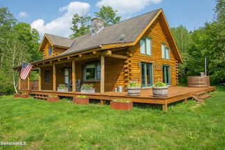 15 Stephanie Ln, Hinsdale, MA 01235
