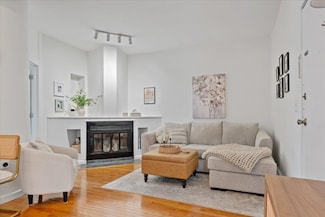 159 Newark St Unit 3D, Hoboken, NJ 07030