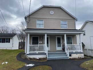 350-352 Maple St, Peckville, PA 18452
