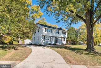 1828 Thornton Ridge Rd, Towson, MD 21204