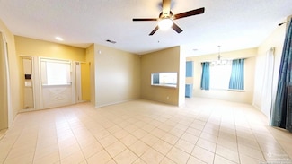 7246 Sunlit Trail Dr, San Antonio, TX 78244