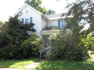303 Church St, Poultney, VT 05764