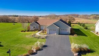 6730 N Friday Rd, Byron, IL 61010