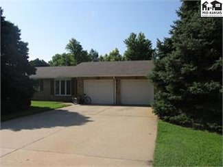 603 E 43rd Ave, Hutchinson, KS 67502