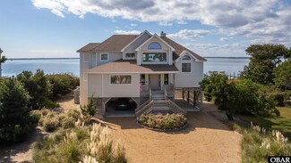 106 Gannet Ln, Kitty Hawk, NC 27949