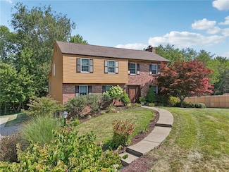 39 Canter Dr, Sewickley, PA 15143