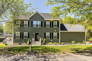 82 Davenport St, Springfield, MA 01119