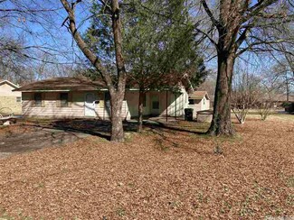 520 3rd Ave, Conway, AR 72032