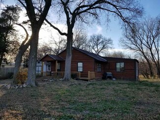 955 N Broadway Rd, Belle Plaine, KS 67013