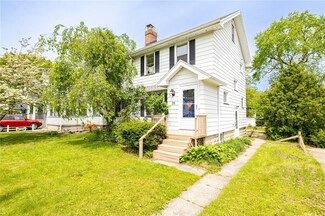 54 Hardison Rd, Rochester, NY 14617