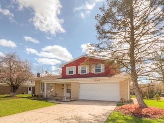 1541 E Lake Louise Dr, Palatine, IL 60074
