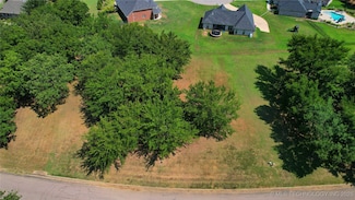 002 Tabernacle Dr, Calera, OK 74730