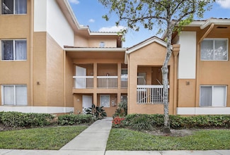 832 NW 92nd Ave, Plantation, FL 33324