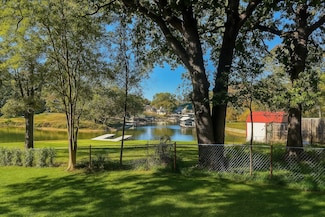 111 Wren Ln, Gun Barrel City, TX 75156