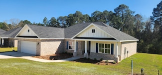 329 Shoal River Dr, Crestview, FL 32539