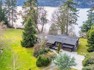 17935 Westside Hwy SW, Vashon, WA 98070
