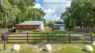 1514 Thomas St, Green Cove Springs, FL 32043