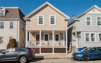 26 Lee Ave, Newport, RI 02840