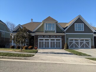 4944 Towne Dr, Roanoke, VA 24018