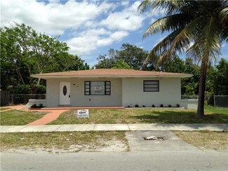 121 NW 188th St, Miami, FL 33169
