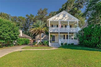 122 Rosemont St, Saint Simons Island, GA 31522