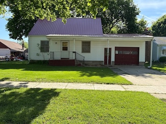 953 N 11th St, Rochelle, IL 61068