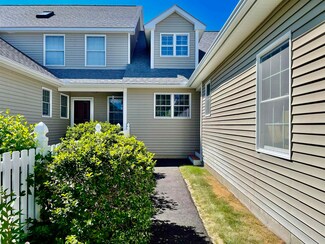 214 Kearsage Dr Unit 214D, Pembroke, NH 03275