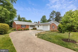 26 Sunset Rd, Newark, DE 19711
