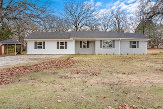 202 Briarwood, Pocola, OK 74902