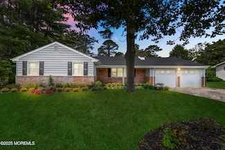 13 Pinehurst Dr, Little Egg Harbor Township, NJ 08087