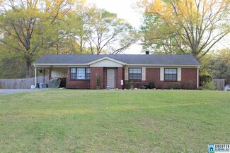 998 Forest Hills Dr, Childersburg, AL 35044