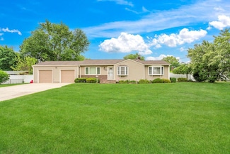 1544 Baldwin Blvd, Bay Shore, NY 11706