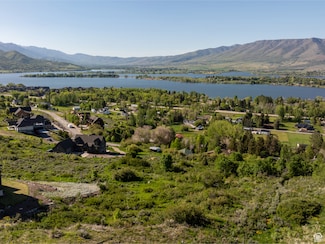 1316 S Via Monaco Dr E Unit 38, Huntsville, UT 84317