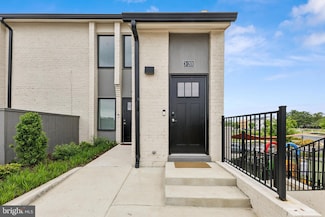 19520 Village Walk Dr Unit 3-201, Montgomery Village, MD 20886