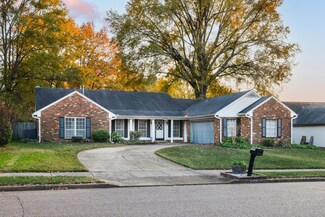 5755 Bartlett Woods Dr, Memphis, TN 38134