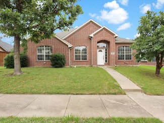 604 Abbott Ave, Desoto, TX 75115