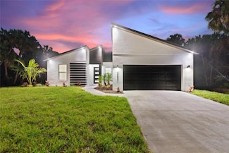 3327 Trapper Ln, North Port, FL 34286