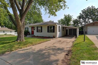 839 N 77th Ave, Omaha, NE 68114