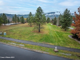 613 Ames Way, Dover, ID 83825