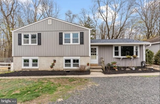 5486 Silo Hill Rd, Doylestown, PA 18902