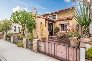 135 Siena Dr, Long Beach, CA 90803