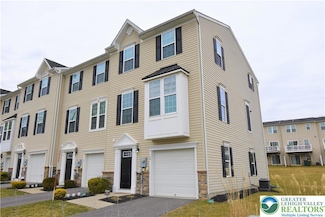 12 Yellow Rose Ln, Easton, PA 18045
