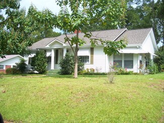 807 E College St, Andalusia, AL 36420