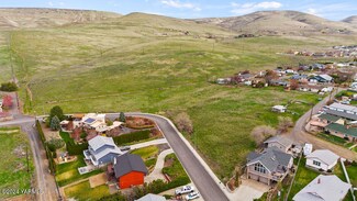 NKA E Hillcrest Dr, Yakima, WA 98901